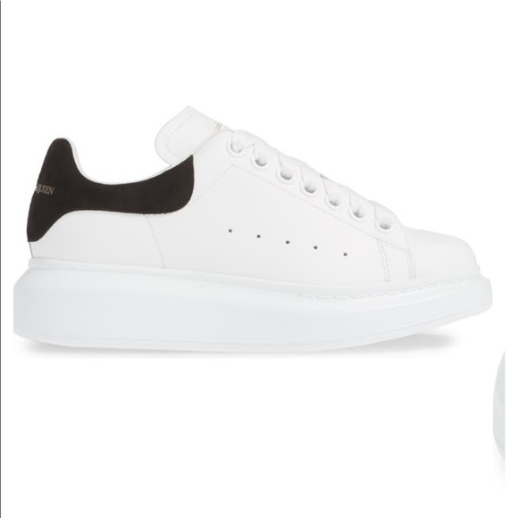 Alexander McQueen Shoes - Authentic ALEXANDER McQUEEN SNEAKER